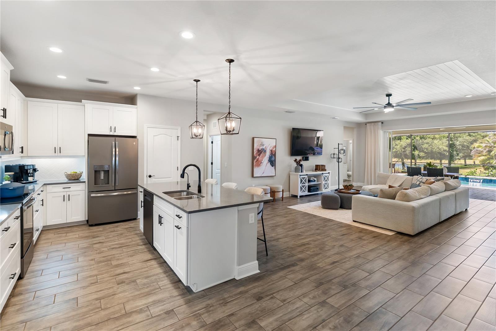 1215 Thornbury, Parrish, FL 34219