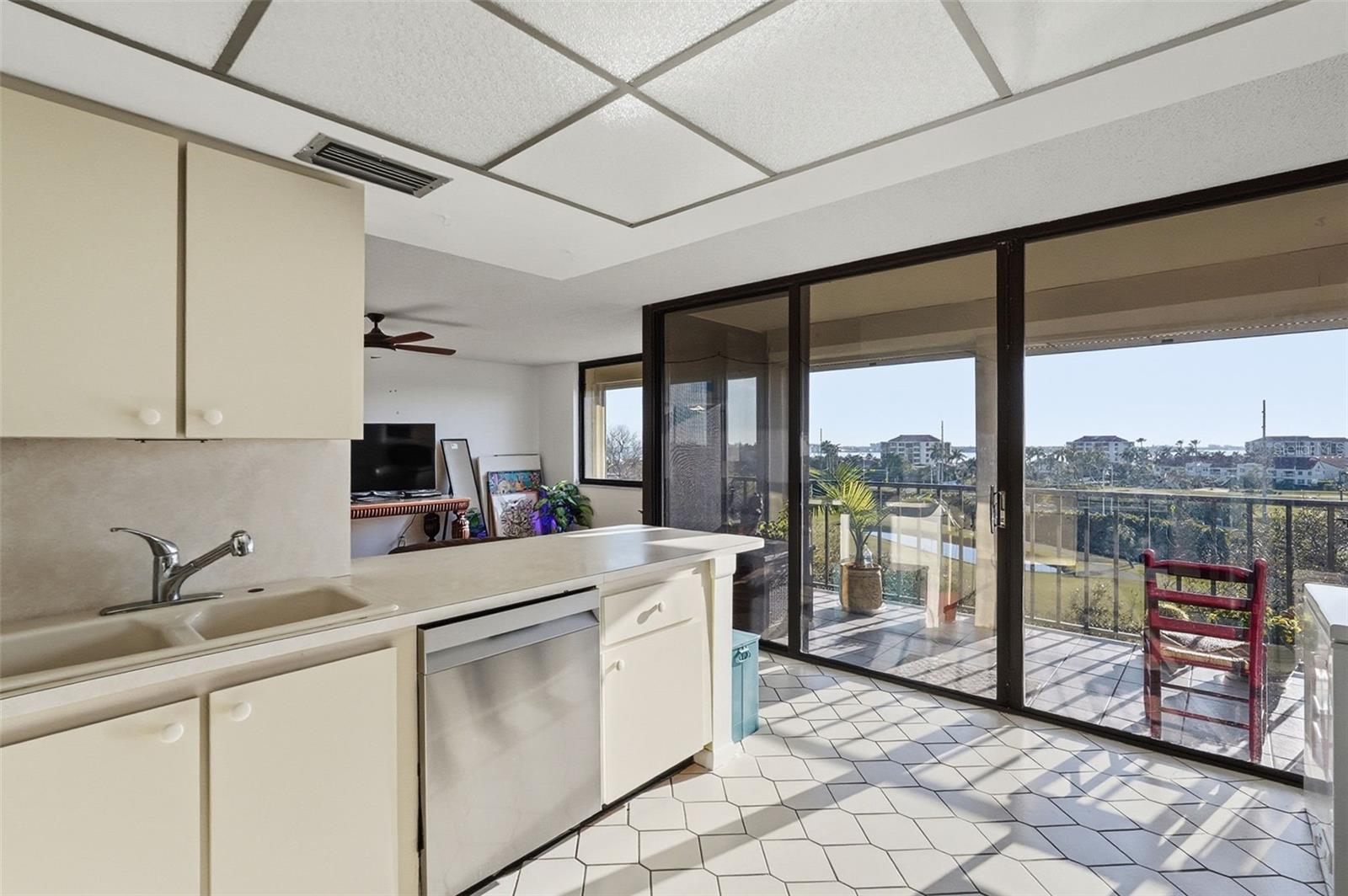 6269 Palma del Mar Unit 608, St Petersburg, FL 33715