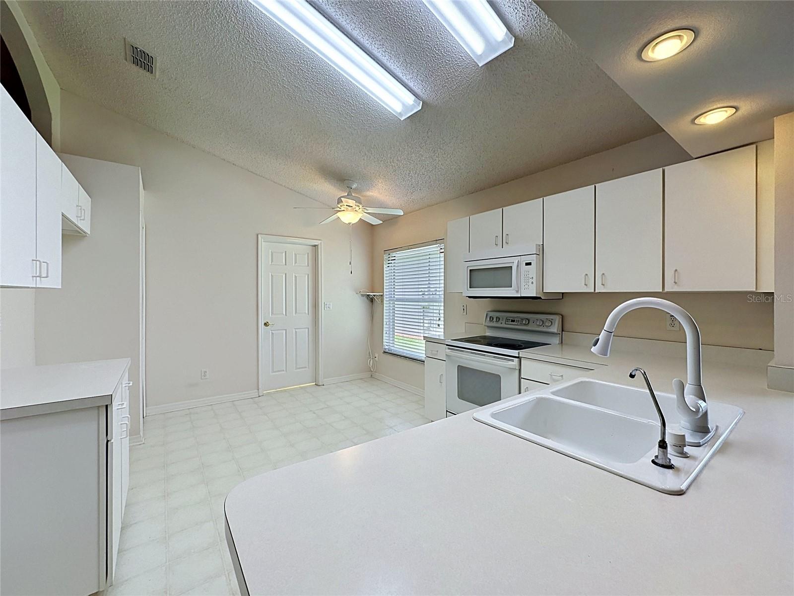 3675 Eversholt, Clermont, FL 34711