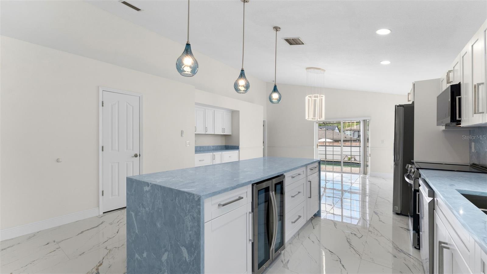 11708 Carrollwood Cove, Tampa, FL 33624