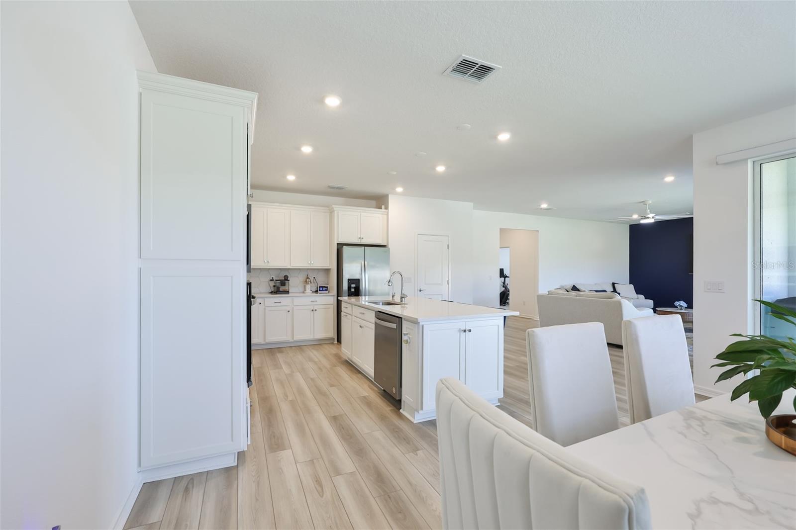 3070 Forest Meadow, Valrico, FL 33594