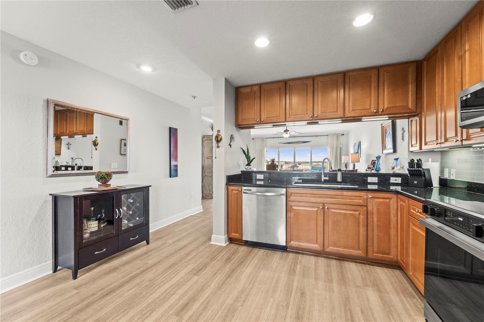 425 150th Unit 2303, Madeira Beach, FL 33708