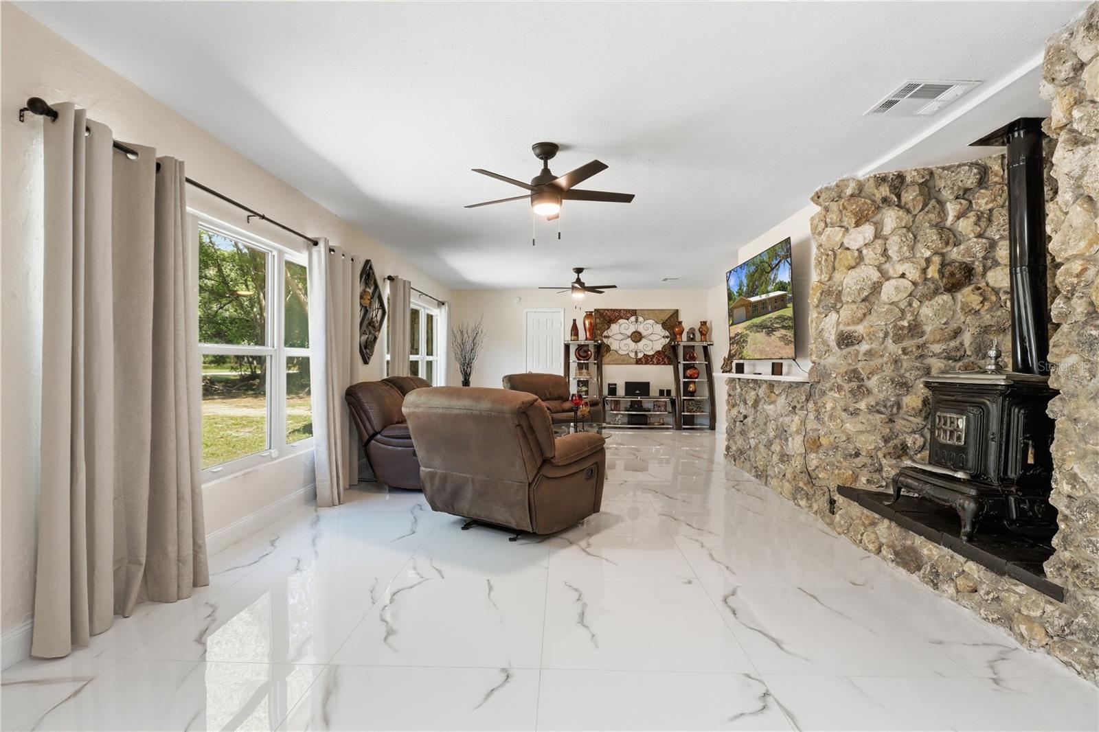 67 Cove, Inglis, FL 34449