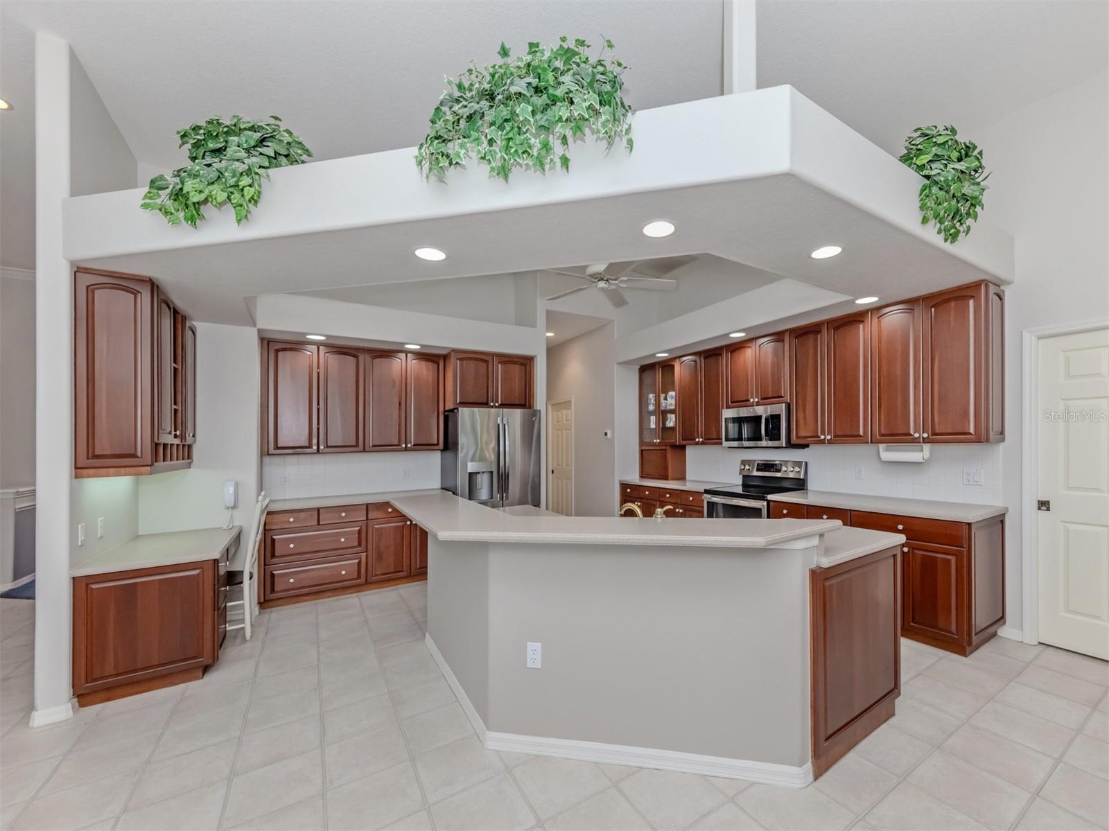 2120 Muskogee, Nokomis, FL 34275