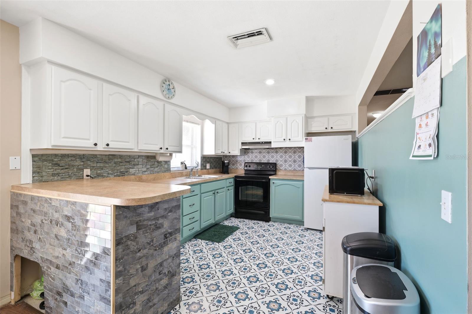 764 13th, Crystal River, FL 34428