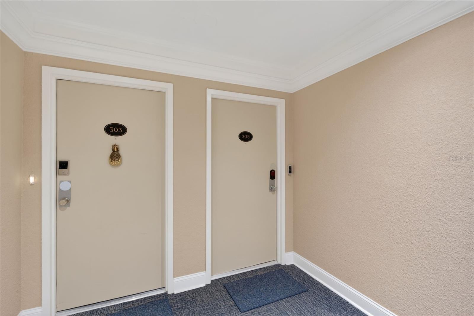 1080 Peppertree Unit 305a, Sarasota, FL 34242
