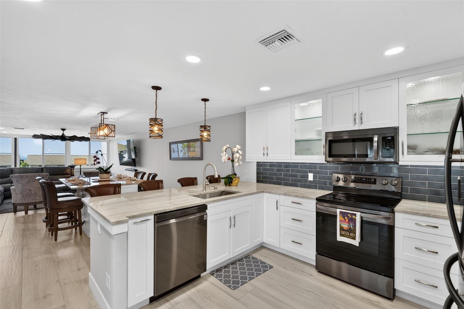 1080 Peppertree Unit 305a, Sarasota, FL 34242