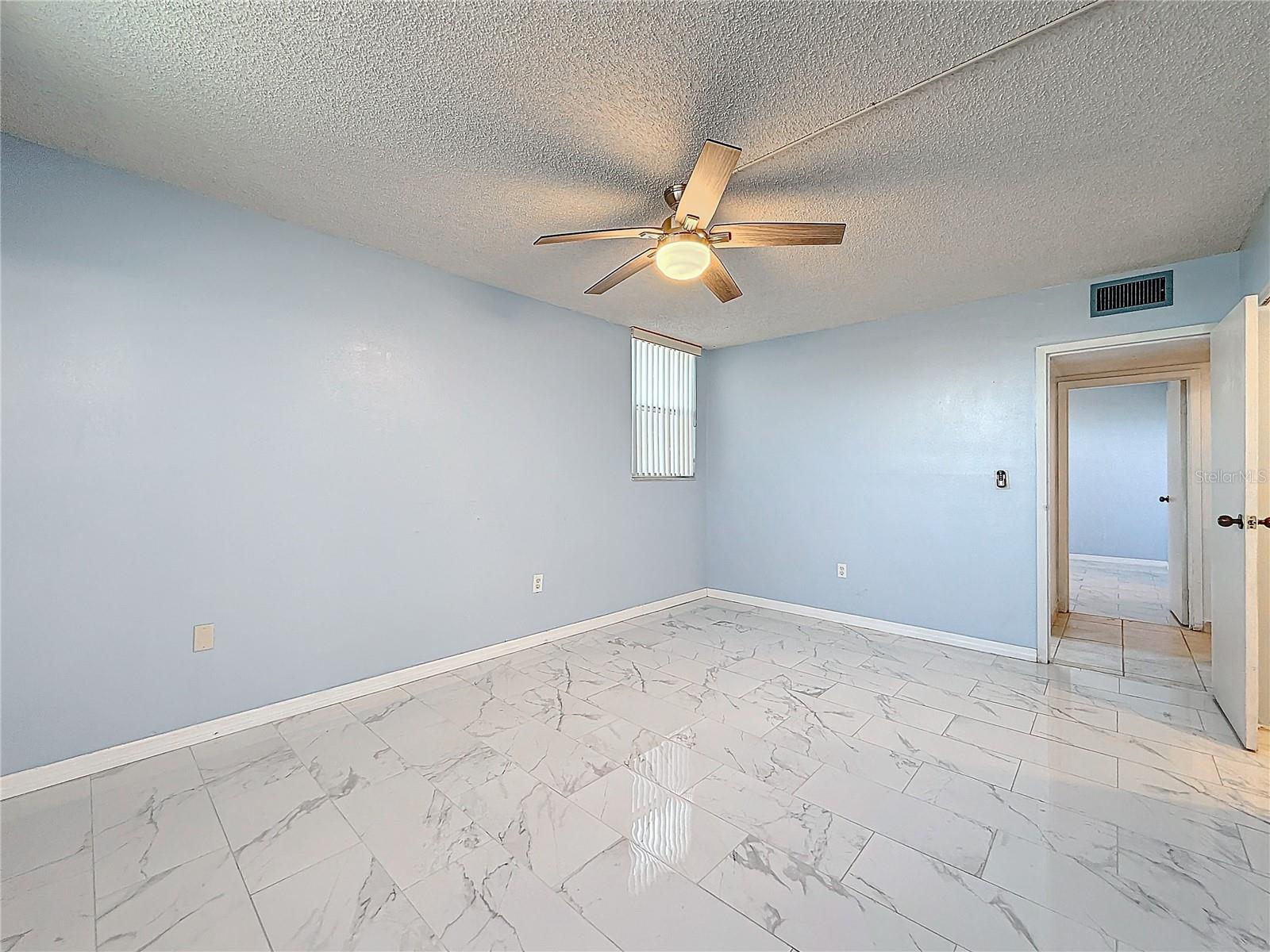 2850 Somerset Unit 204l, Lauderdale Lakes, FL 33311