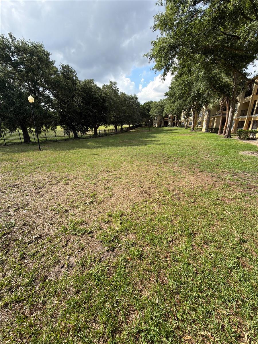 2600 Robert Trent Jones Unit 914, Orlando, FL 32835