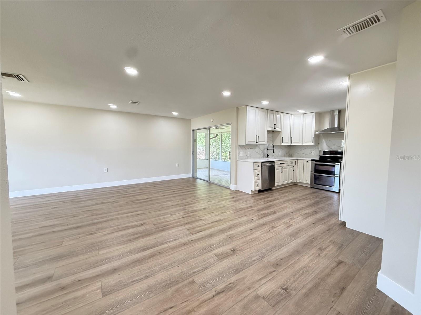 10501 Hardwood, Port Richey, FL 34668