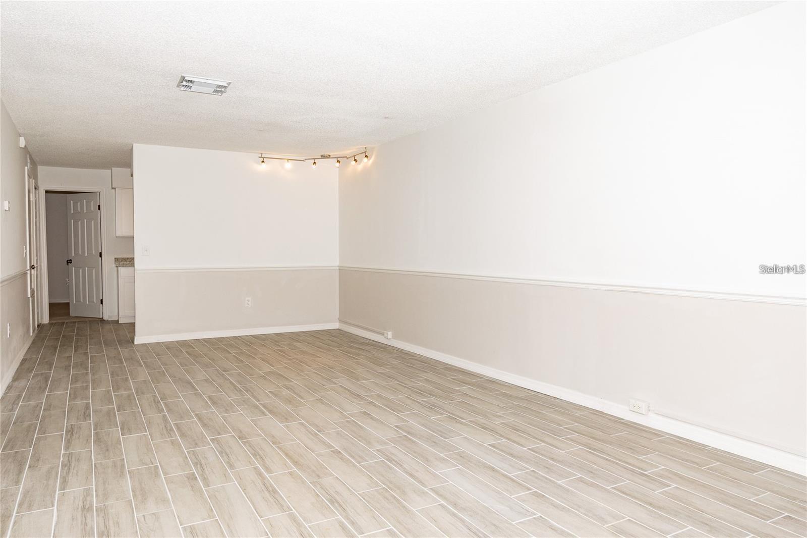 1267 Woodman, Orlando, FL 32818