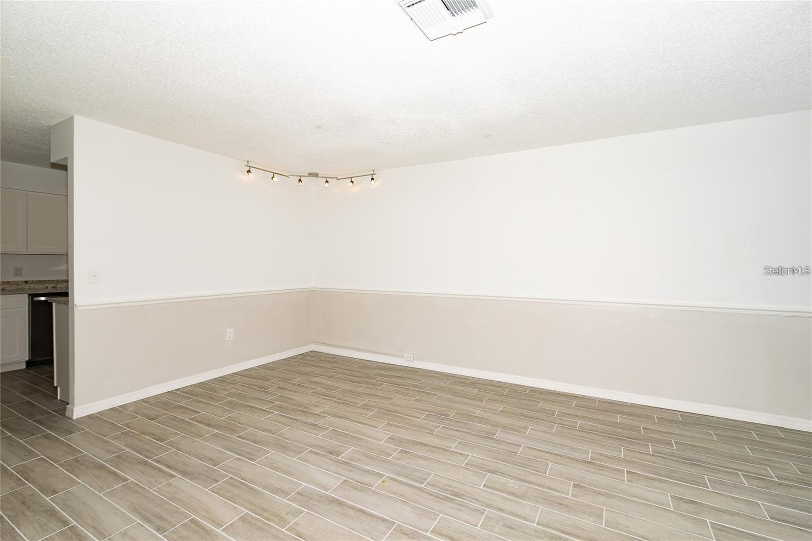 1267 Woodman, Orlando, FL 32818