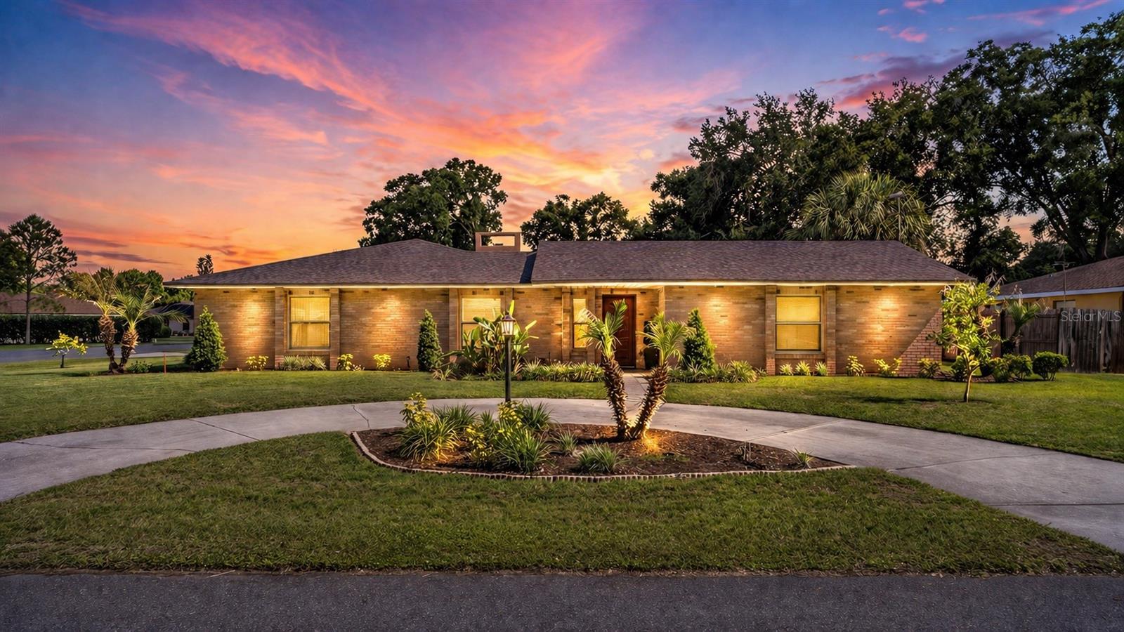 906 Crestview, Auburndale, FL 33823