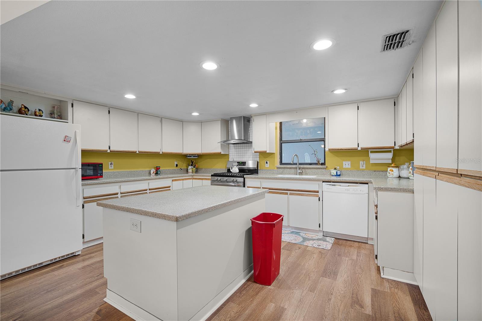 12 Cherry Blossom, Winter Haven, FL 33884
