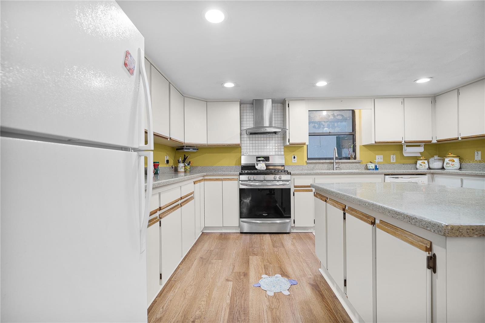 12 Cherry Blossom, Winter Haven, FL 33884