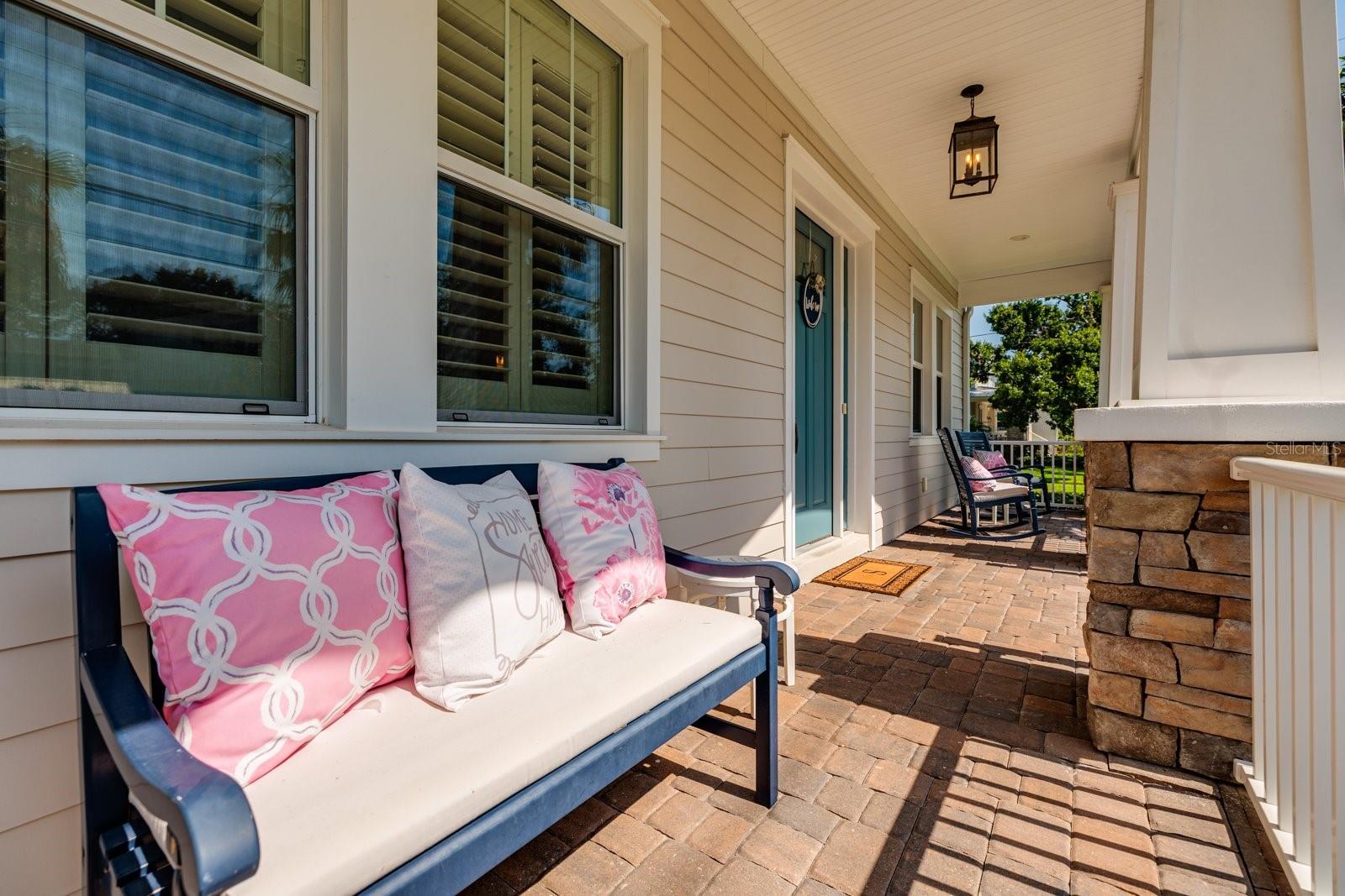 852 Cordova, St Petersburg, FL 33704