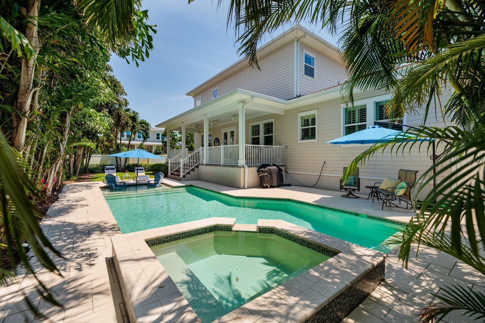852 Cordova, St Petersburg, FL 33704