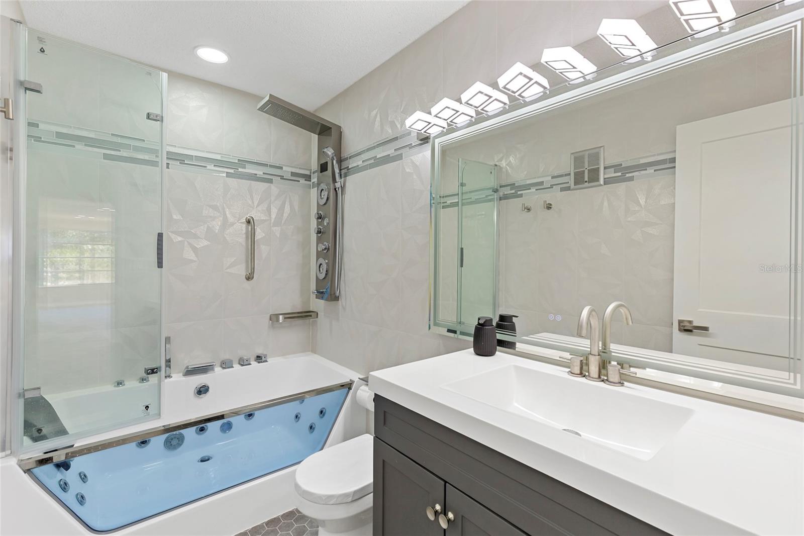 5623 80th Unit 316, St Petersburg, FL 33709
