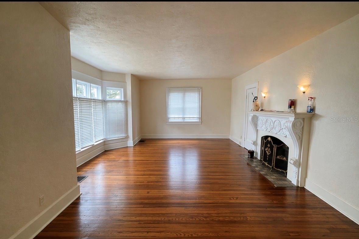 1225 11th, St Petersburg, FL 33705
