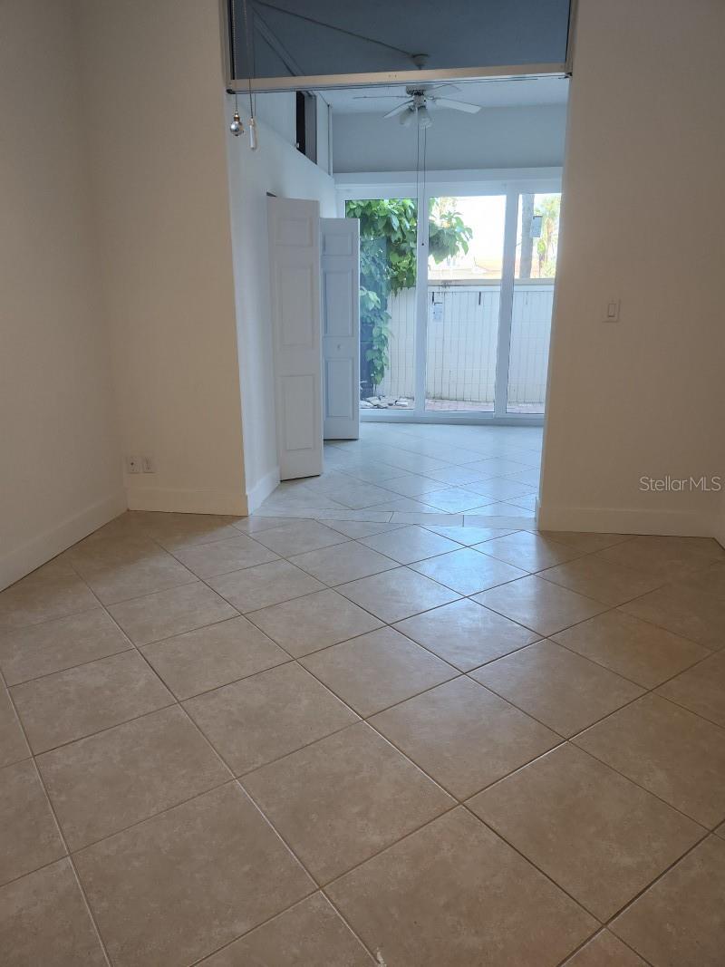 7400 Sun Island Unit 107, South Pasadena, FL 33707