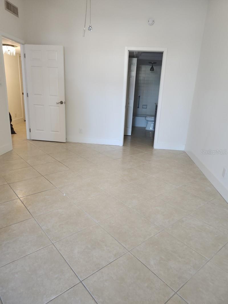 7400 Sun Island Unit 107, South Pasadena, FL 33707