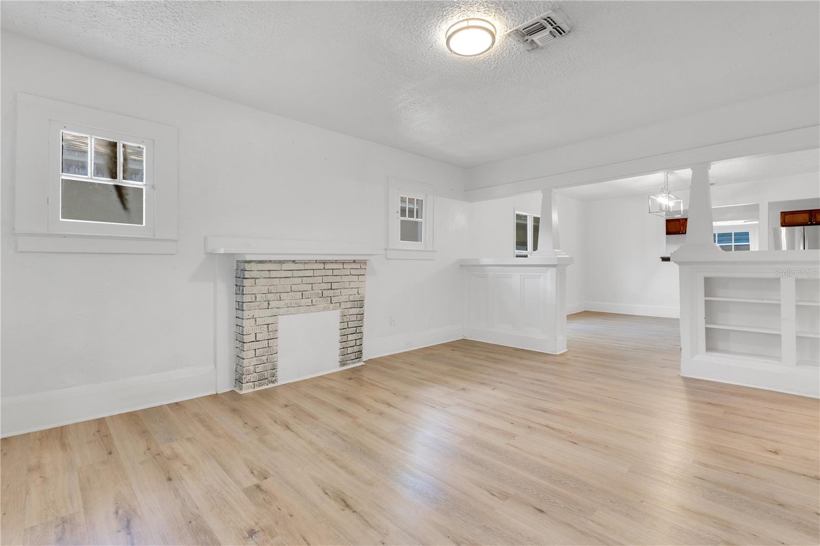 1029 Colyer, Orlando, FL 32805