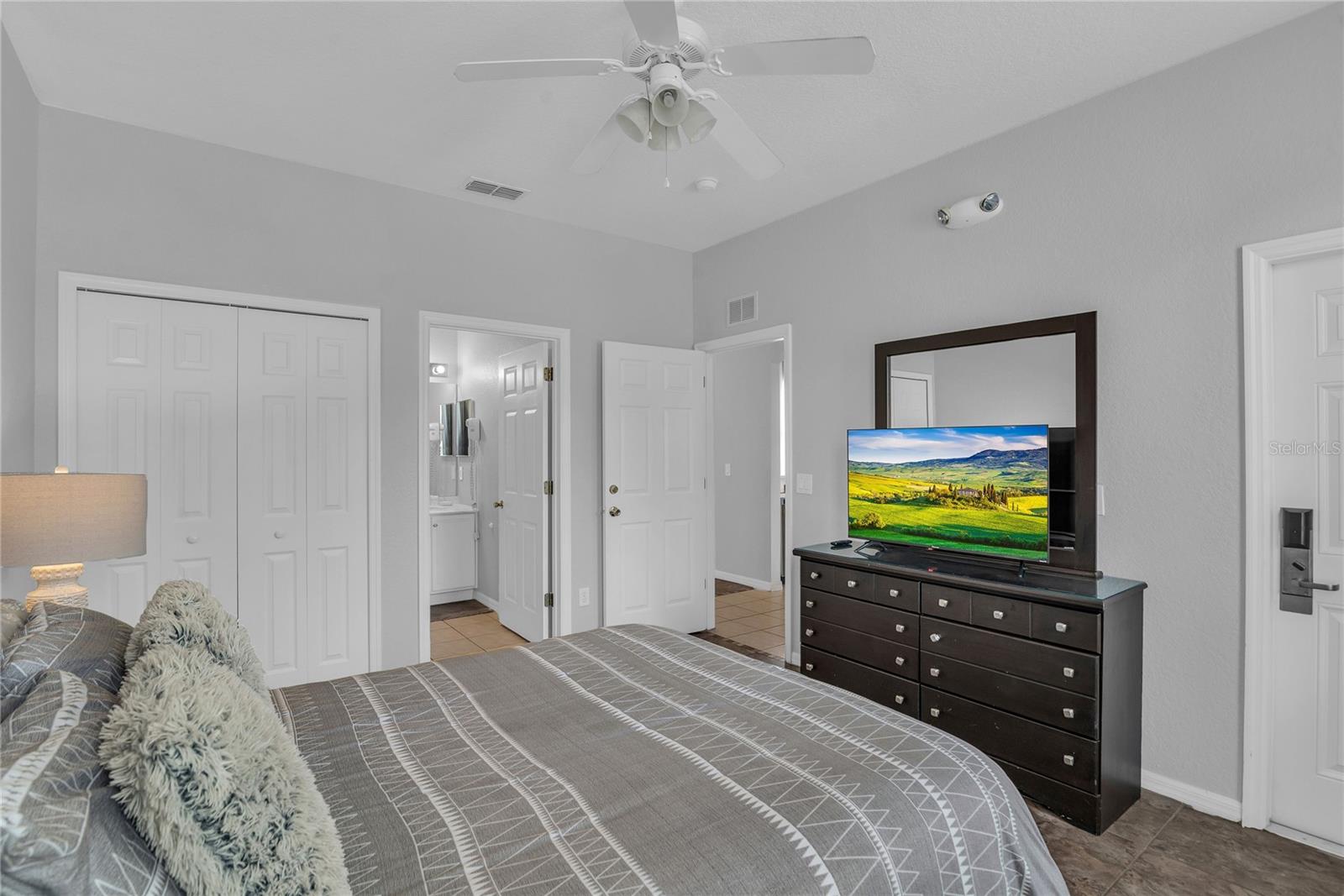 457 La Mirage, Davenport, FL 33897