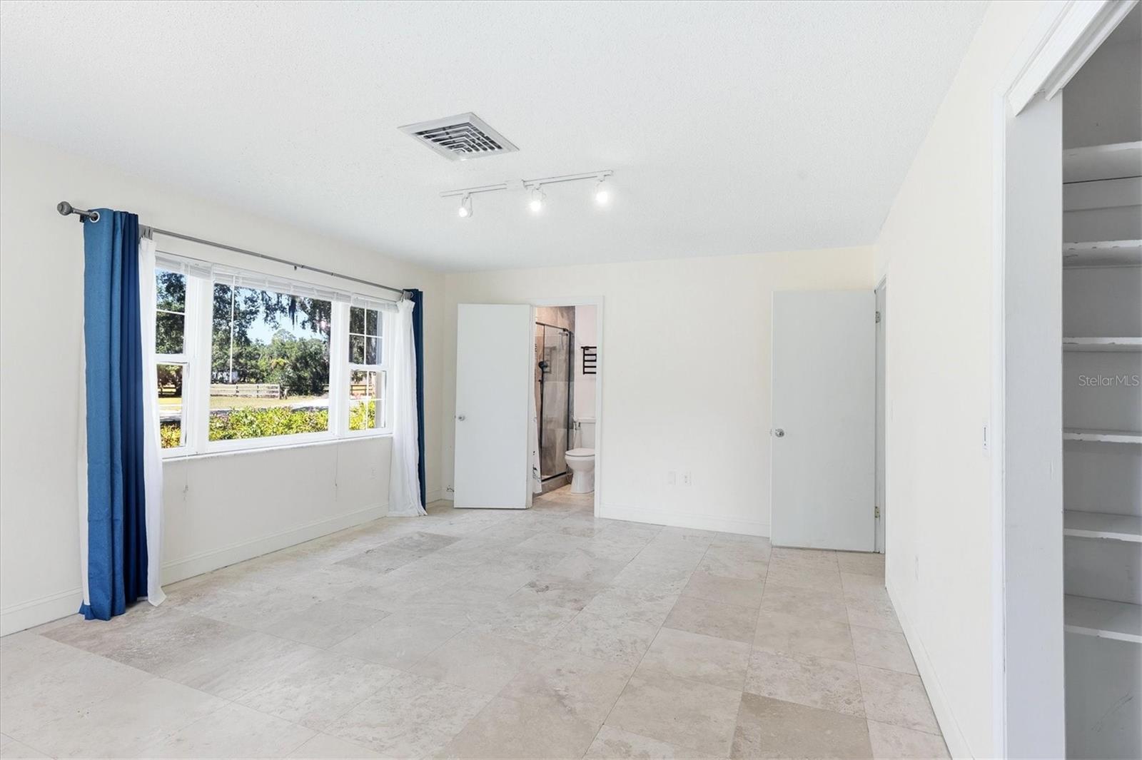 4420 Greenwood Stables, Sarasota, FL 34235