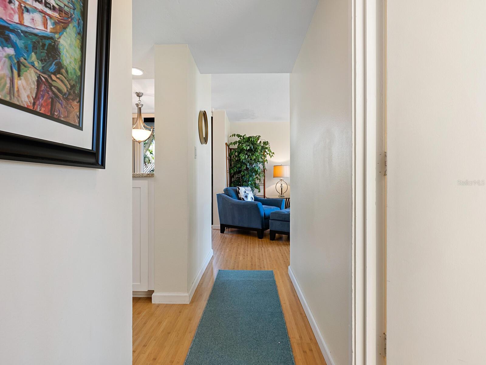 22 Sandy Cove Unit Apt 203, Sarasota, FL 34242