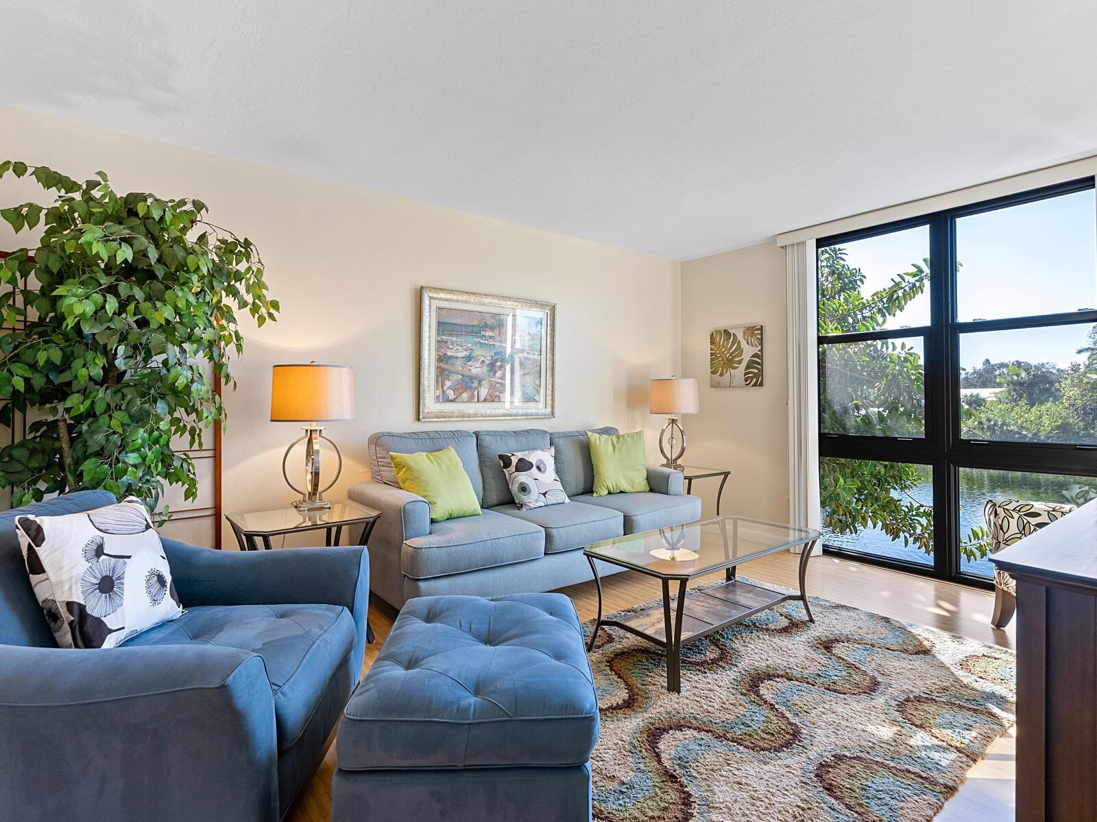 22 Sandy Cove Unit Apt 203, Sarasota, FL 34242
