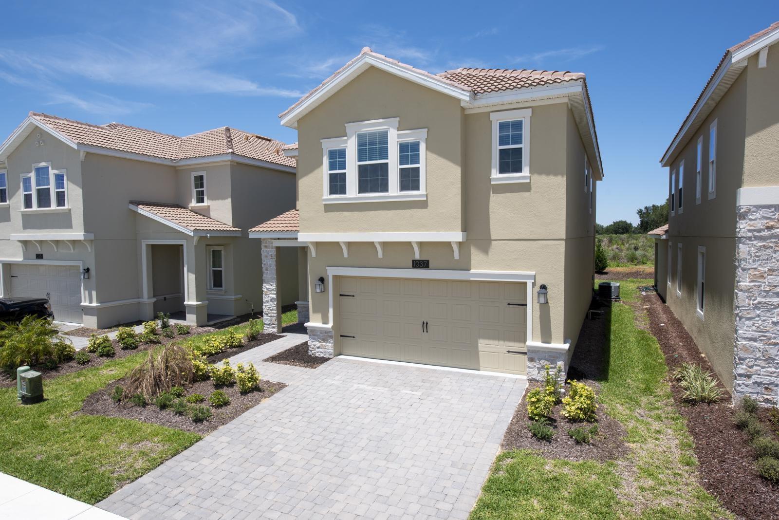 1037 Blackwolf Run, Davenport, FL 33896