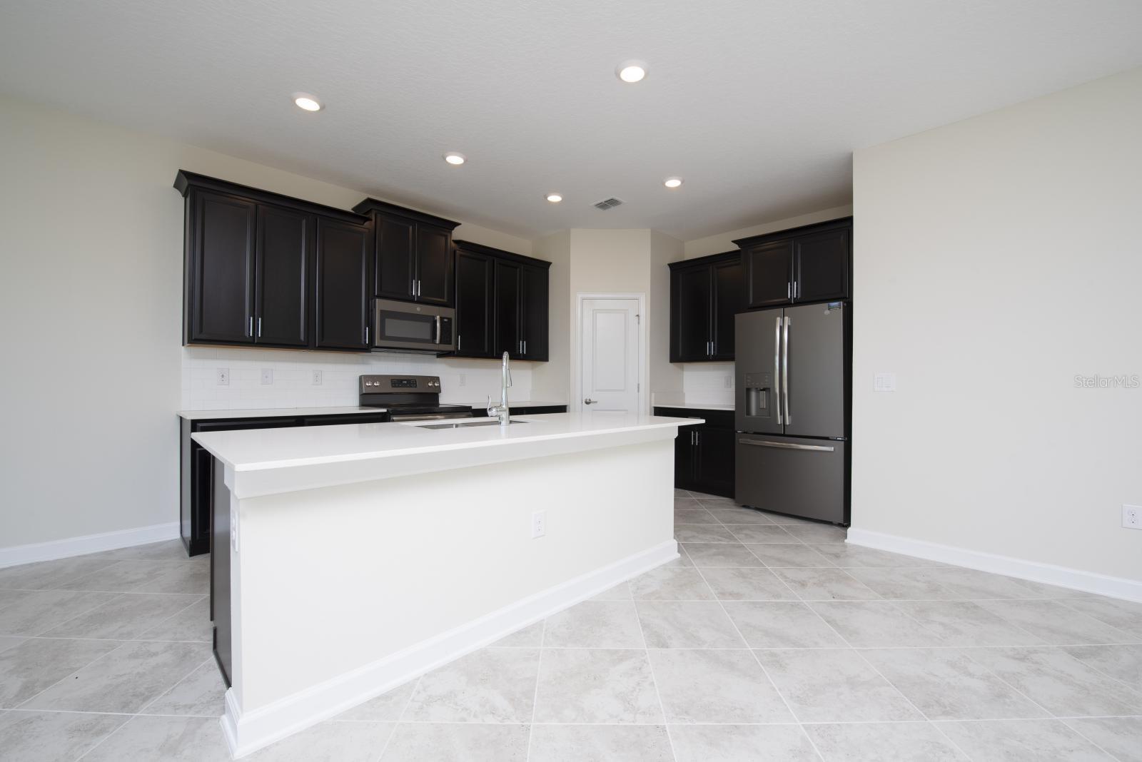 1037 Blackwolf Run, Davenport, FL 33896