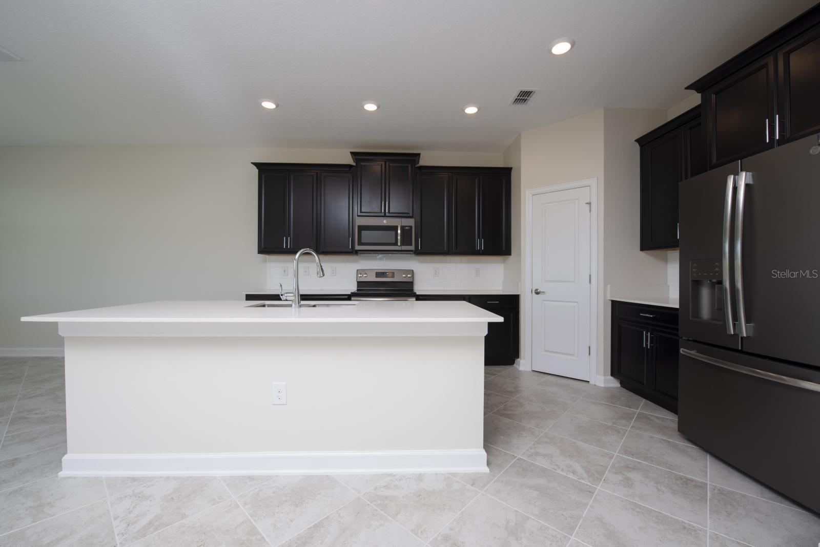 1037 Blackwolf Run, Davenport, FL 33896