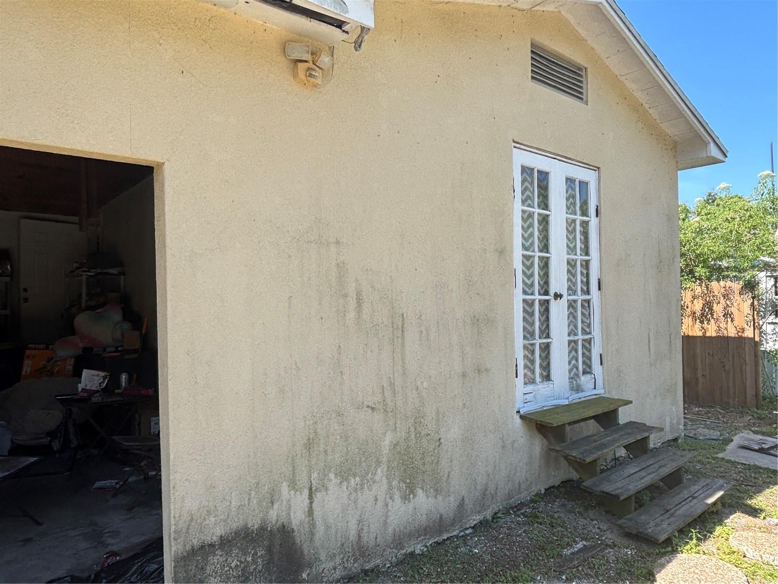 4327 43rd, St Petersburg, FL 33714
