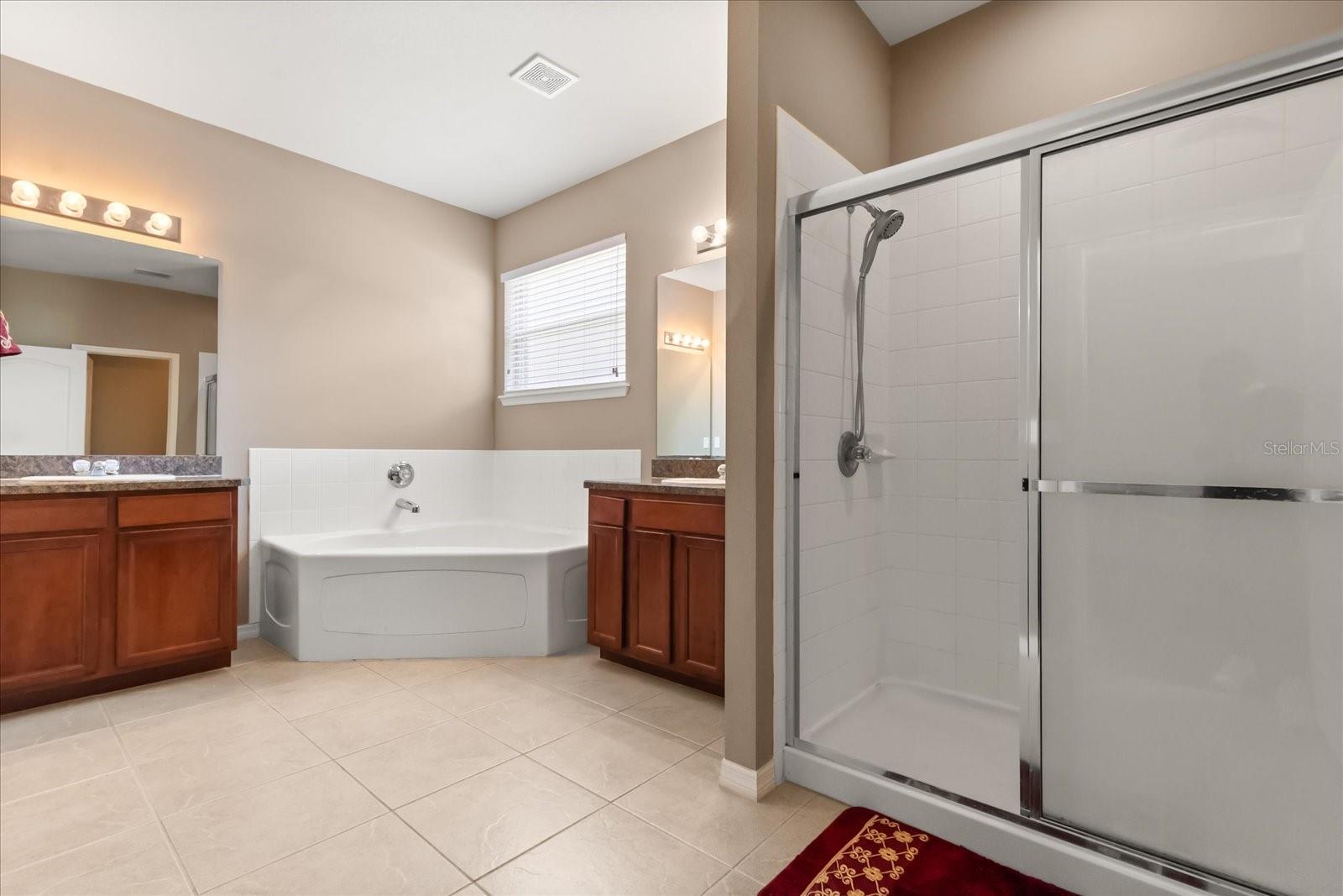 2721 Walden Woods, Plant City, FL 33566