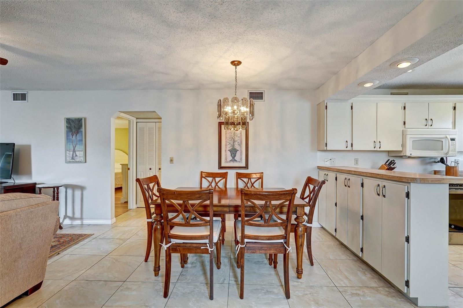 5400 34th Unit I9, Bradenton, FL 34210