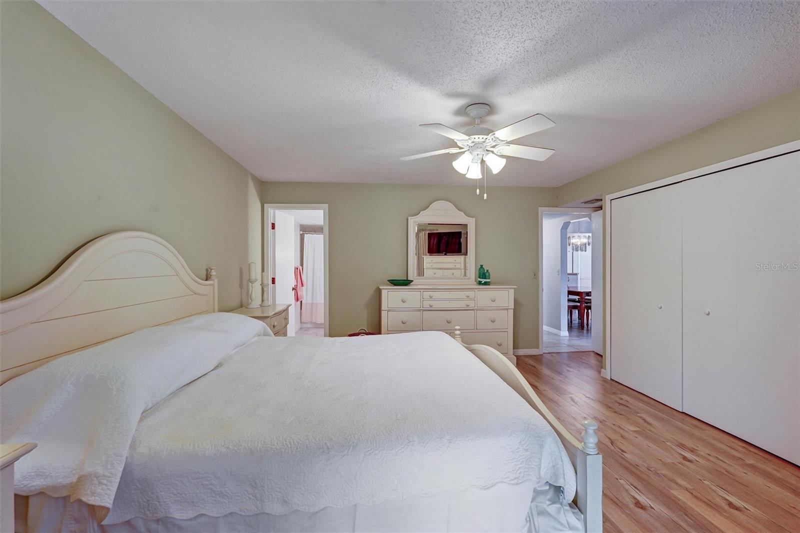 5400 34th Unit I9, Bradenton, FL 34210