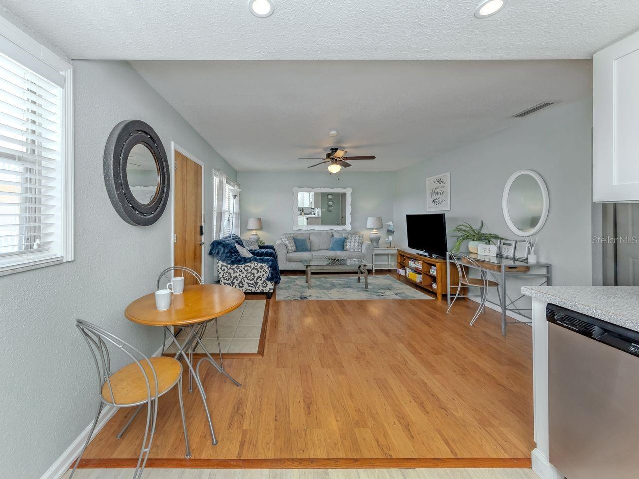 400 Base Unit 227, Venice, FL 34285