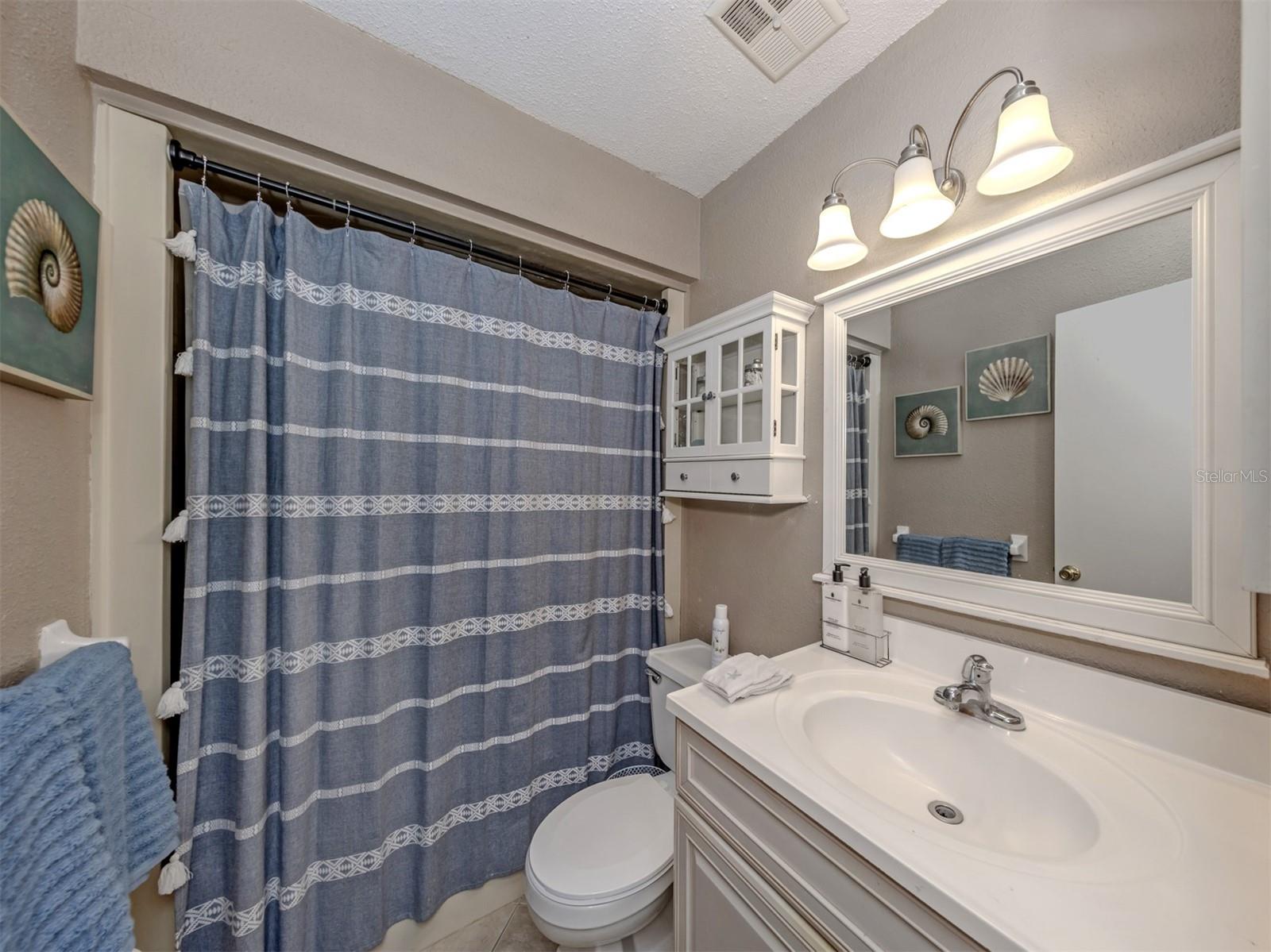 400 Base Unit 227, Venice, FL 34285