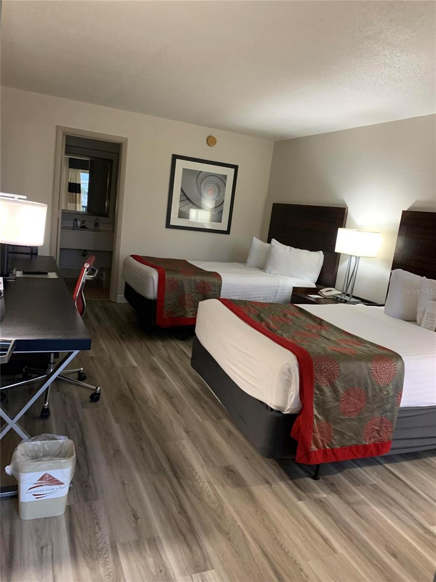 7150 Tamiami Unit S-604, Sarasota, FL 34243