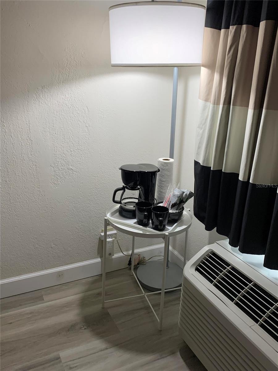 7150 Tamiami Unit S-604, Sarasota, FL 34243