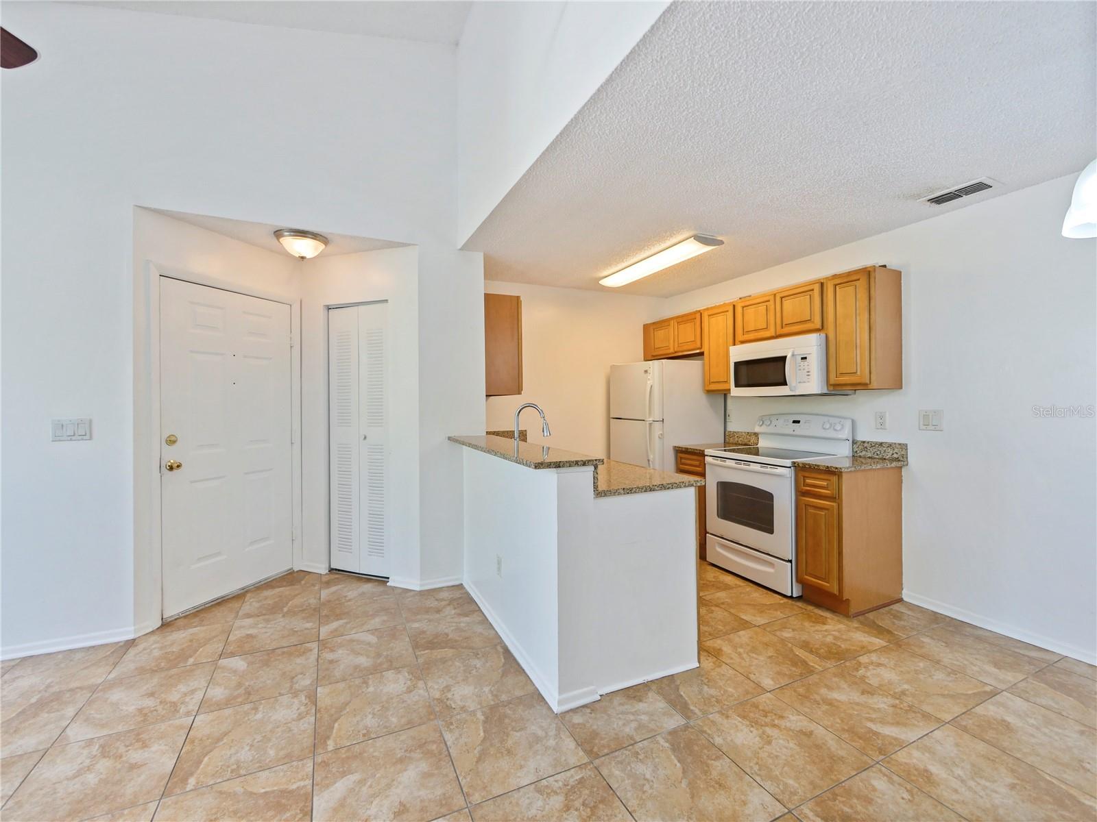 2569 Grassy Point Unit 309, Lake Mary, FL 32746