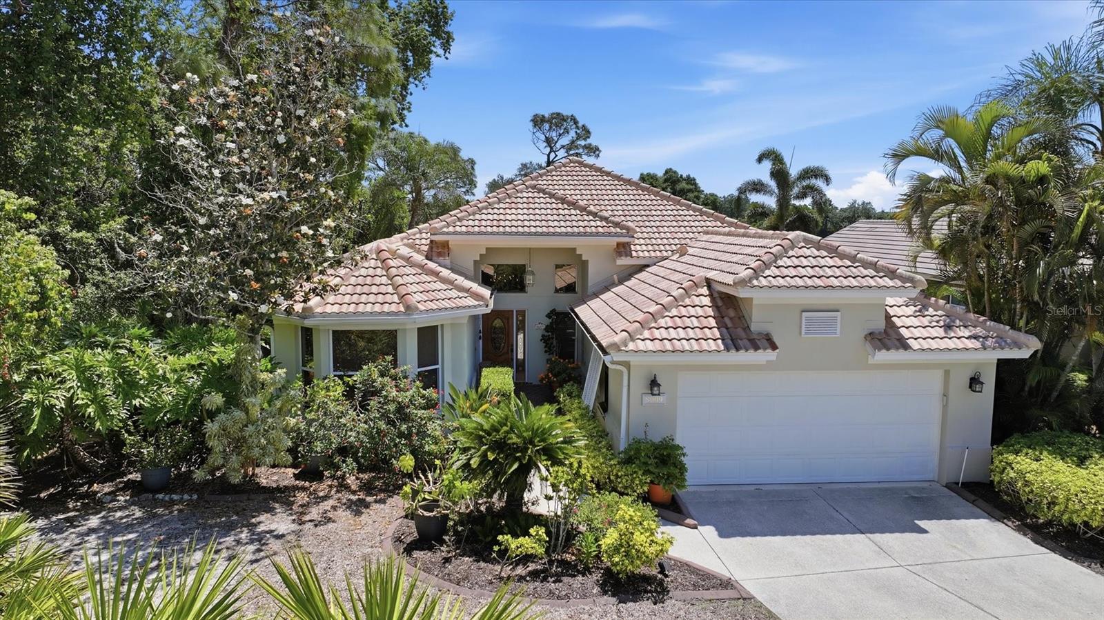 8009 Hampton, University Park, FL 34201