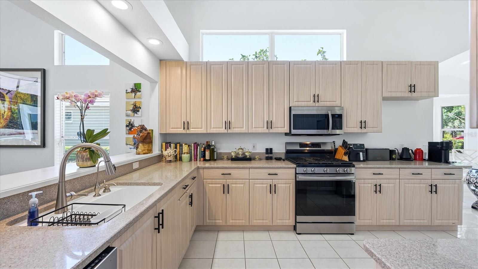 8009 Hampton, University Park, FL 34201