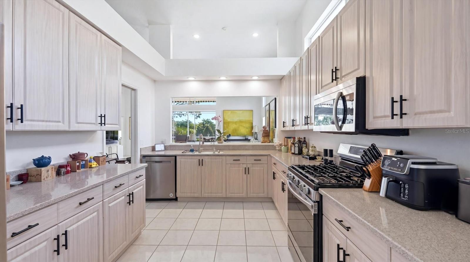 8009 Hampton, University Park, FL 34201