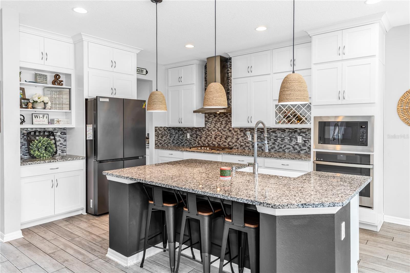 239 Lugano, Debary, FL 32713