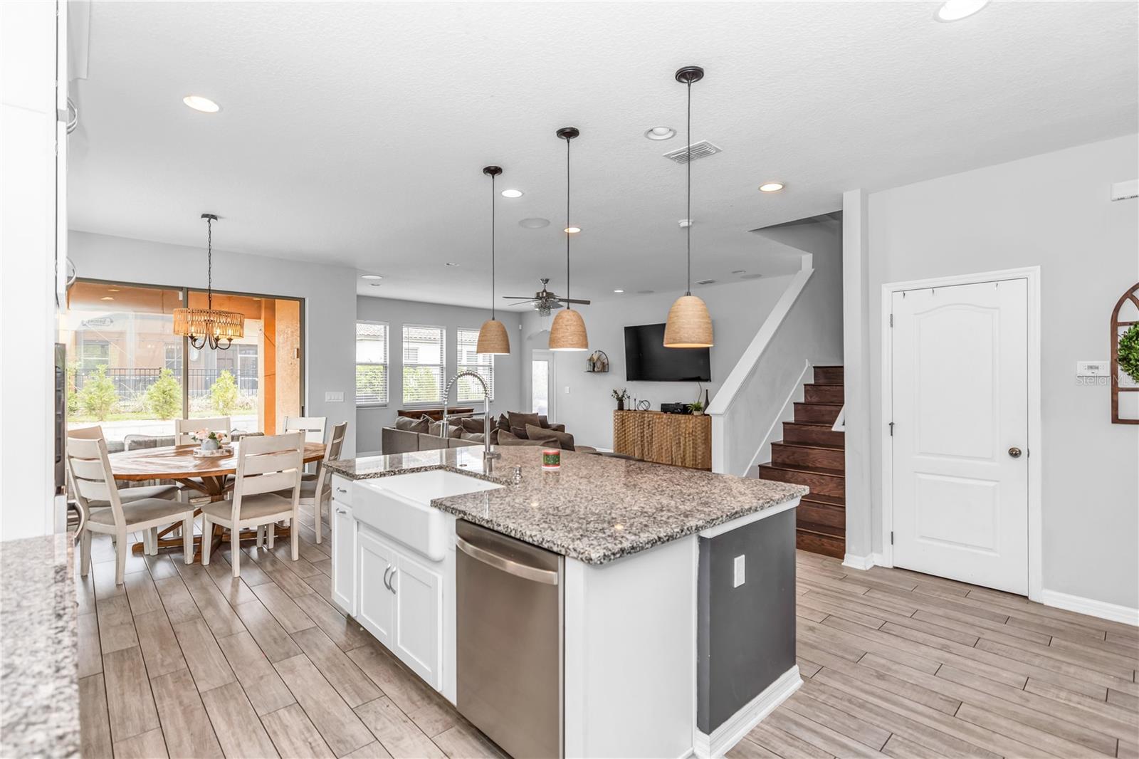 239 Lugano, Debary, FL 32713