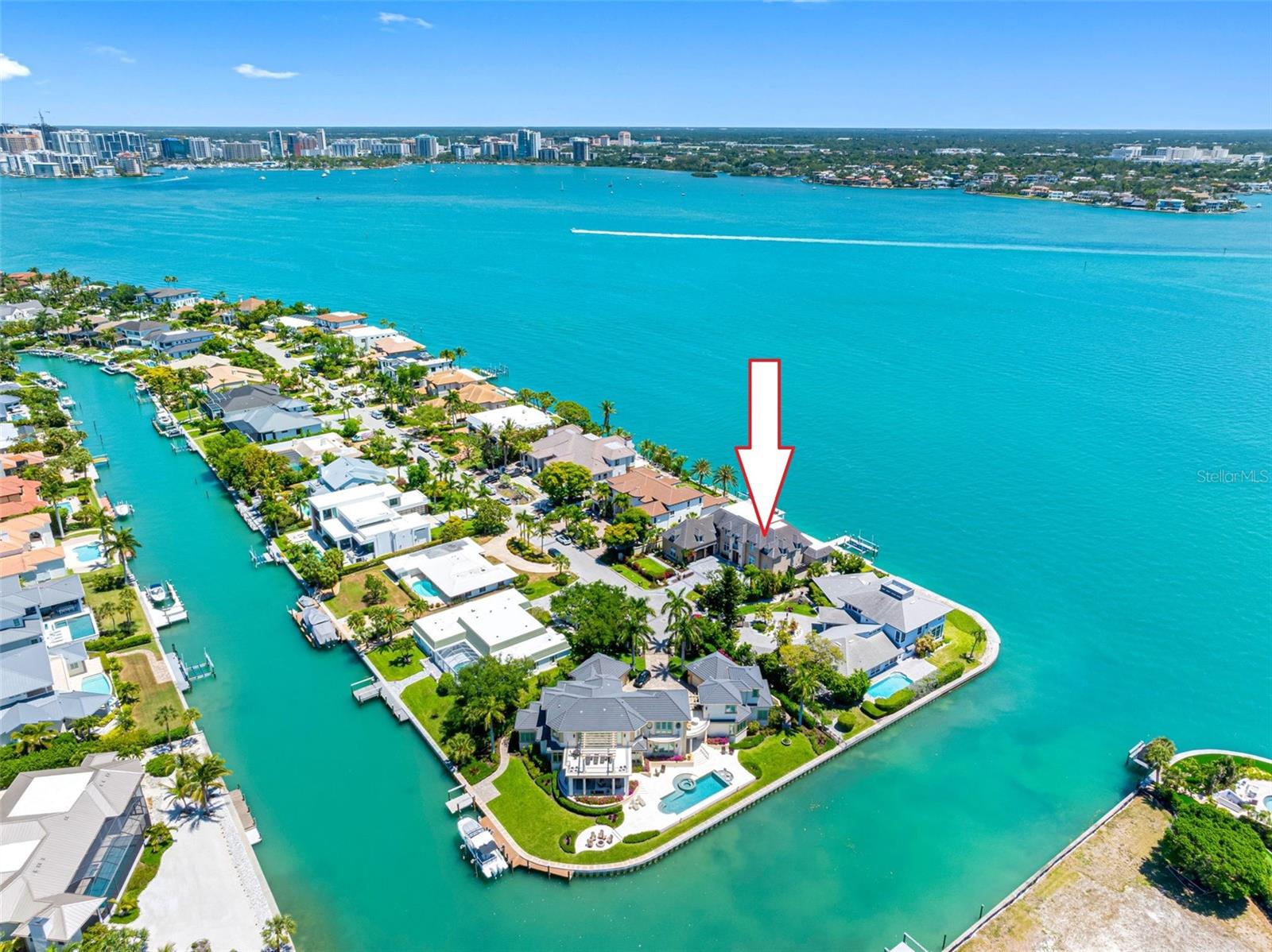 487 Meadow Lark Dr, Sarasota, FL 34236
