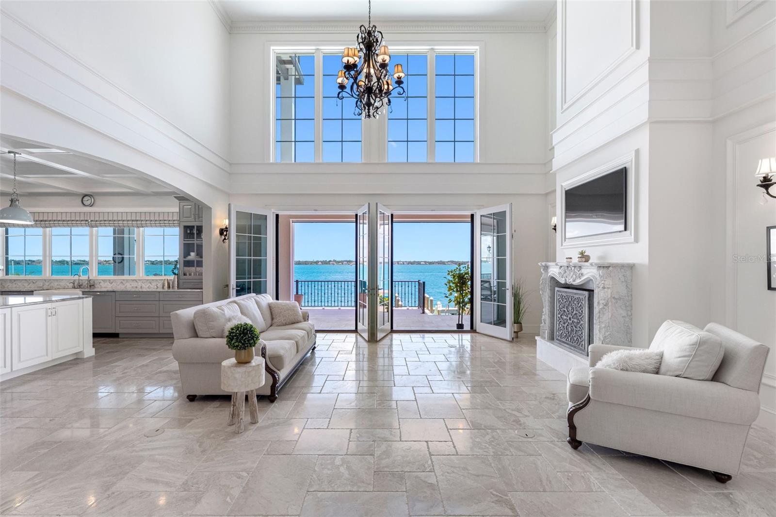 487 Meadow Lark Dr, Sarasota, FL 34236