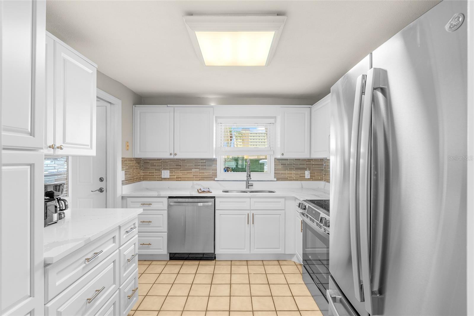 4775 Cove Unit 104, St Petersburg, FL 33708